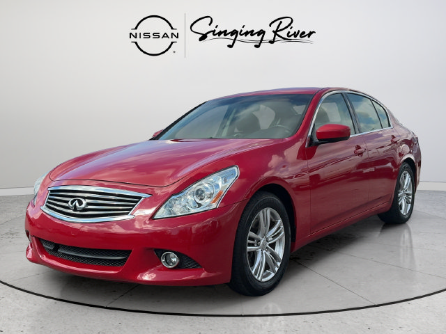 Used 2013 INFINITI G37 Journey RWD image 3