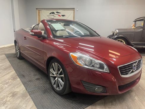 Used 2011 Volvo C70 T5 w/ Convenience Pkg FWD image 5