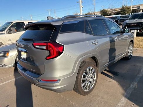 Used 2024 GMC Terrain Denali w/ Denali Premium Package image 3