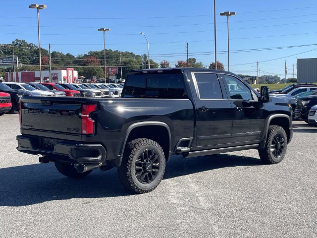 New 2026 Chevrolet Silverado 2500 High Country w/ Midnight Edition AWD/4WD image 3