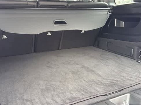 Used 2025 Mercedes-Benz GLB 250 4MATIC image 66