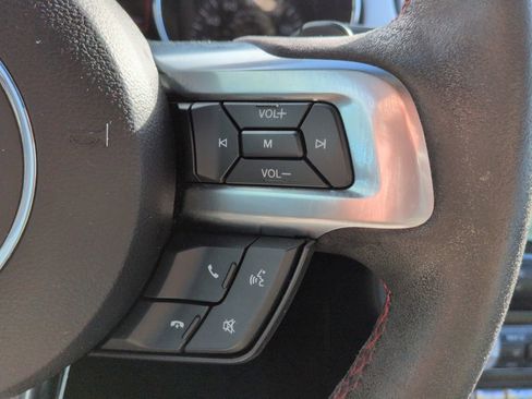 Used 2016 Ford Mustang Premium image 23