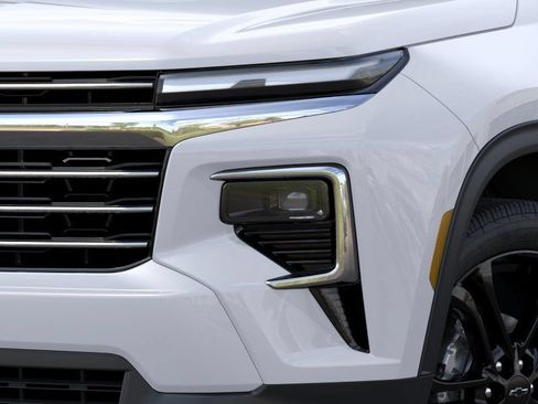 New 2027 Chevrolet Traverse LT w/ Driver Confidence Package AWD/4WD image 10