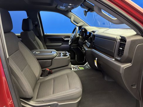 Used 2023 Chevrolet Silverado 1500 RST w/ Z71 Off-Road Package AWD/4WD image 25