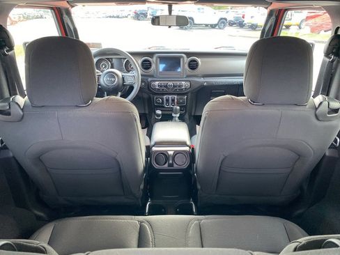 Used 2023 Jeep Wrangler Sport S image 17