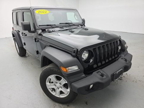 Used 2022 Jeep Wrangler Unlimited Sport AWD/4WD image 4