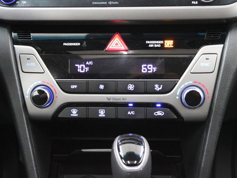 Used 2018 Hyundai Elantra Value Edition FWD image 24