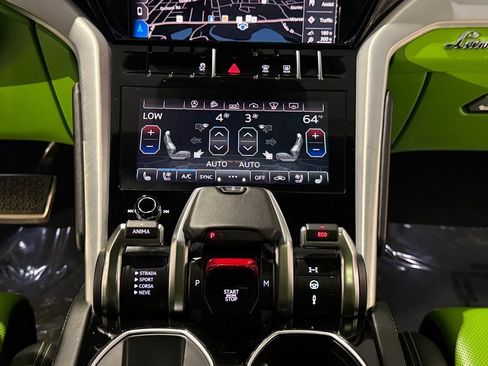 Used 2020 Lamborghini Urus image 35