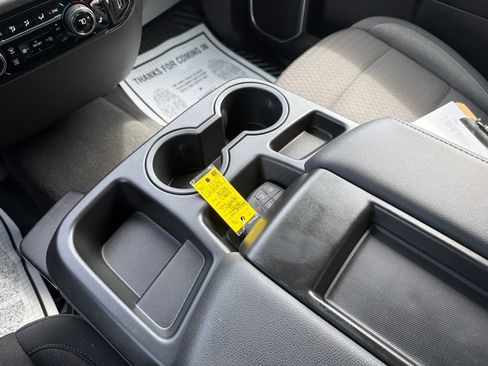 Used 2024 Chevrolet Silverado 1500 LT AWD/4WD image 19