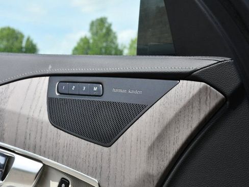 Used 2023 Volvo XC90 B6 Ultimate w/ Protection Package Premier image 13