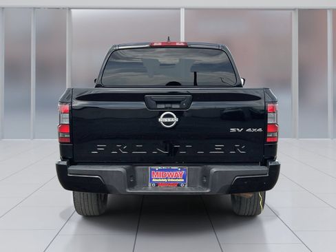 Used 2023 Nissan Frontier SV AWD/4WD image 5
