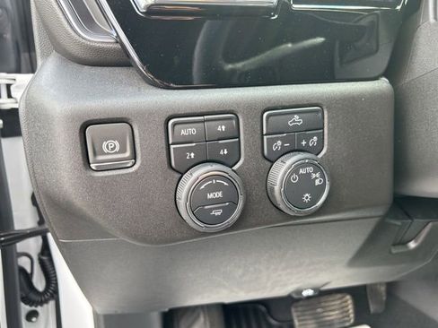 New 2025 Chevrolet Silverado 1500 LT w/ Z71 Off-Road Package image 17