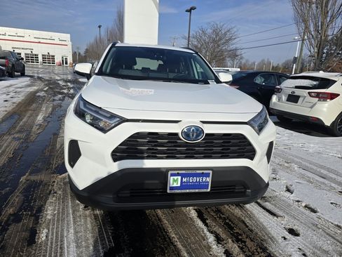 Certified 2024 Toyota RAV4 XLE image 9