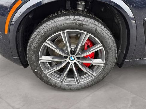 New 2026 BMW X5 xDrive40i w/ M Sport Package AWD/4WD image 14