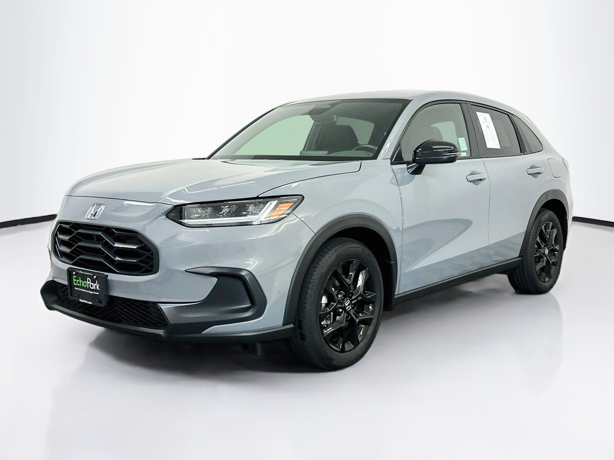 Used 2024 Honda HR-V Sport image 3