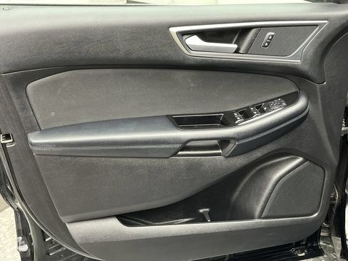 Used 2018 Ford Edge SEL AWD/4WD image 7