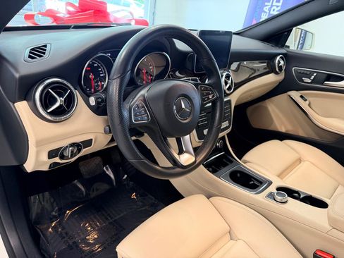 Used 2018 Mercedes-Benz CLA 250 image 18