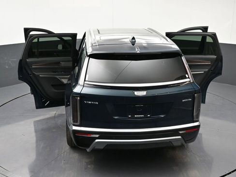 Used 2026 Cadillac Vistiq Luxury AWD/4WD image 38