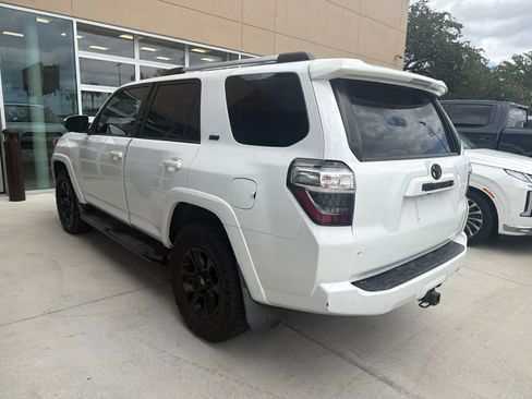 Used 2021 Toyota 4Runner SR5 Premium w/ Moonroof Package RWD image 6