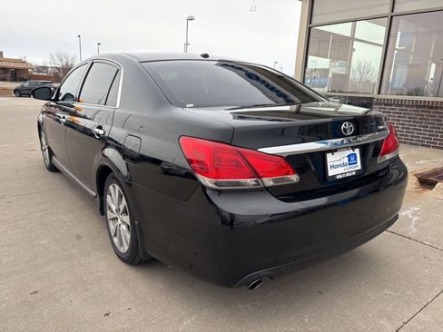 Used 2012 Toyota Avalon Limited image 6