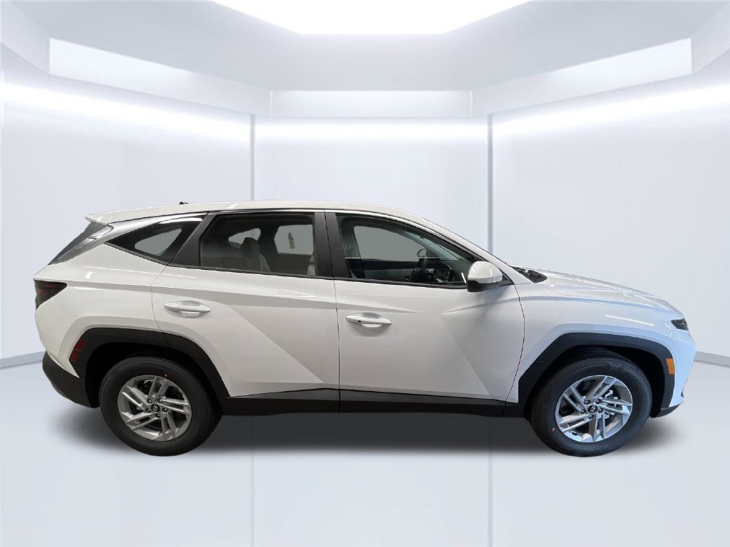 New 2026 Hyundai Tucson SE FWD image 2