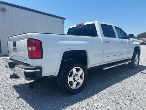 Used 2015 GMC Sierra 2500 Denali w/ Duramax Plus Package AWD/4WD image 5