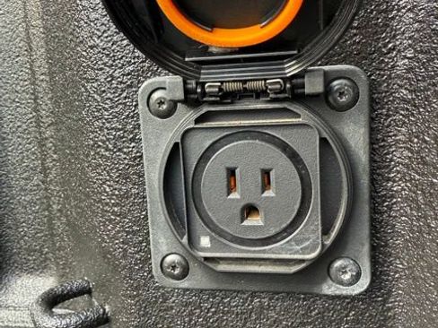 Used 2023 GMC Sierra 1500 Pro w/ Graphite Edition image 11