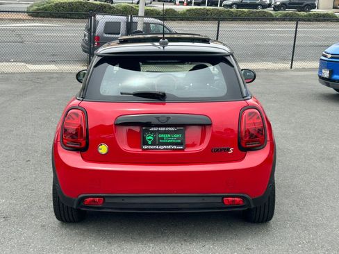 Used 2022 MINI Cooper SE FWD image 6