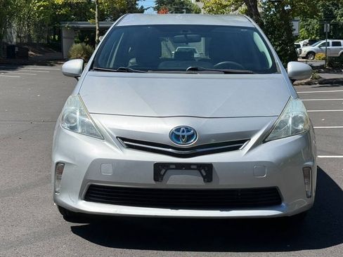 Used 2012 Toyota Prius V Three FWD image 2