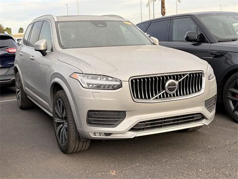 Used 2023 Volvo XC90 B5 Core w/ Climate Package image 3