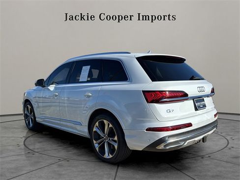 Used 2021 Audi Q7 3.0T Prestige w/ Prestige Package image 3