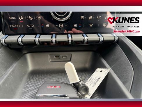 New 2026 GMC Terrain AT4 w/ Convenience Package III image 19