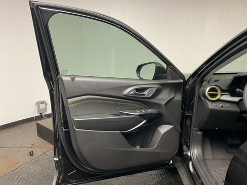 New 2026 Chevrolet Trax LT image 9