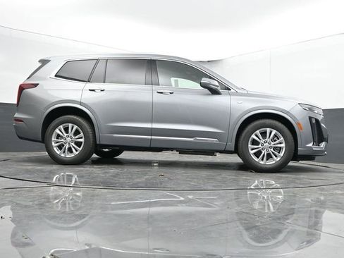 New 2025 Cadillac XT6 Luxury image 45