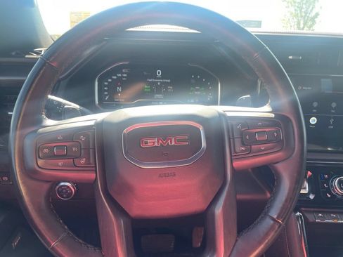 Used 2024 GMC Sierra 1500 AT4 w/ AT4 Premium Package AWD/4WD image 14