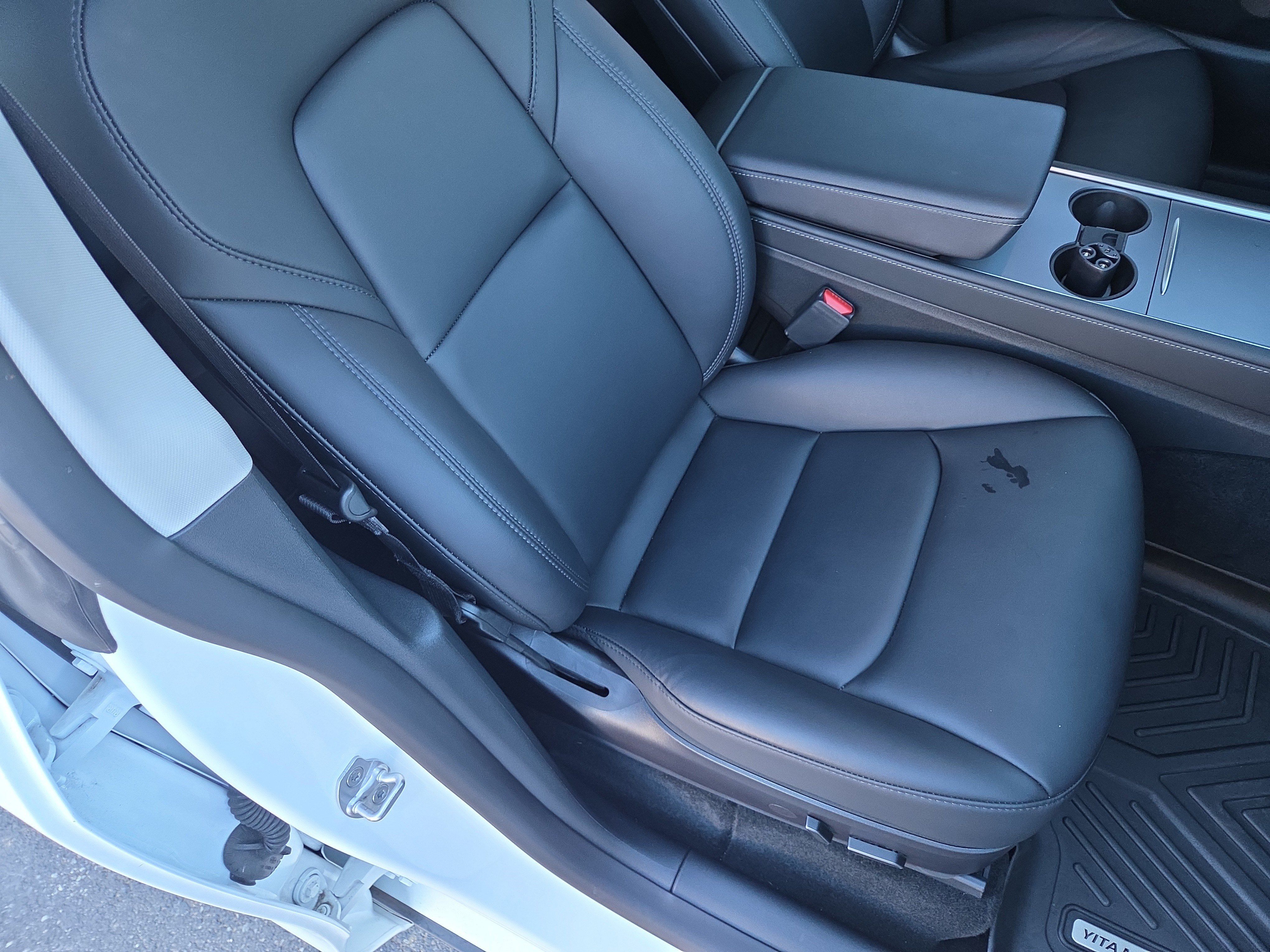 Used 2023 Tesla Model Y AWD image 17