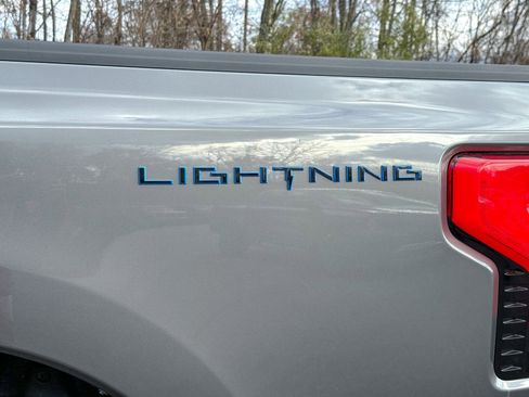 Certified 2022 Ford F150 Lightning Lariat image 9