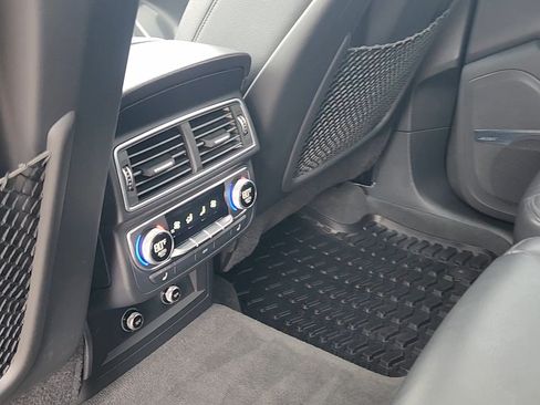 Used 2018 Audi Q7 3.0T Prestige w/ Prestige Package AWD/4WD image 20