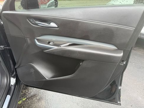 Used 2019 Cadillac XT4 Premium Luxury image 17