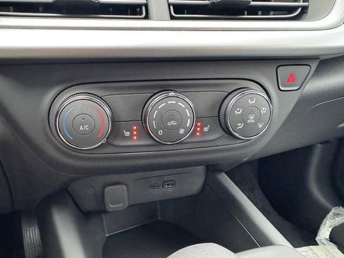 New 2026 Chevrolet Trax RS image 11