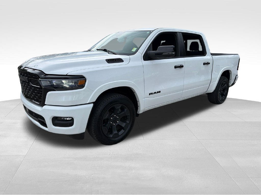 Used 2025 RAM 1500 Big Horn AWD/4WD image 3