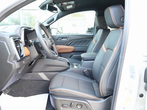 New 2026 GMC Canyon AT4 image 12