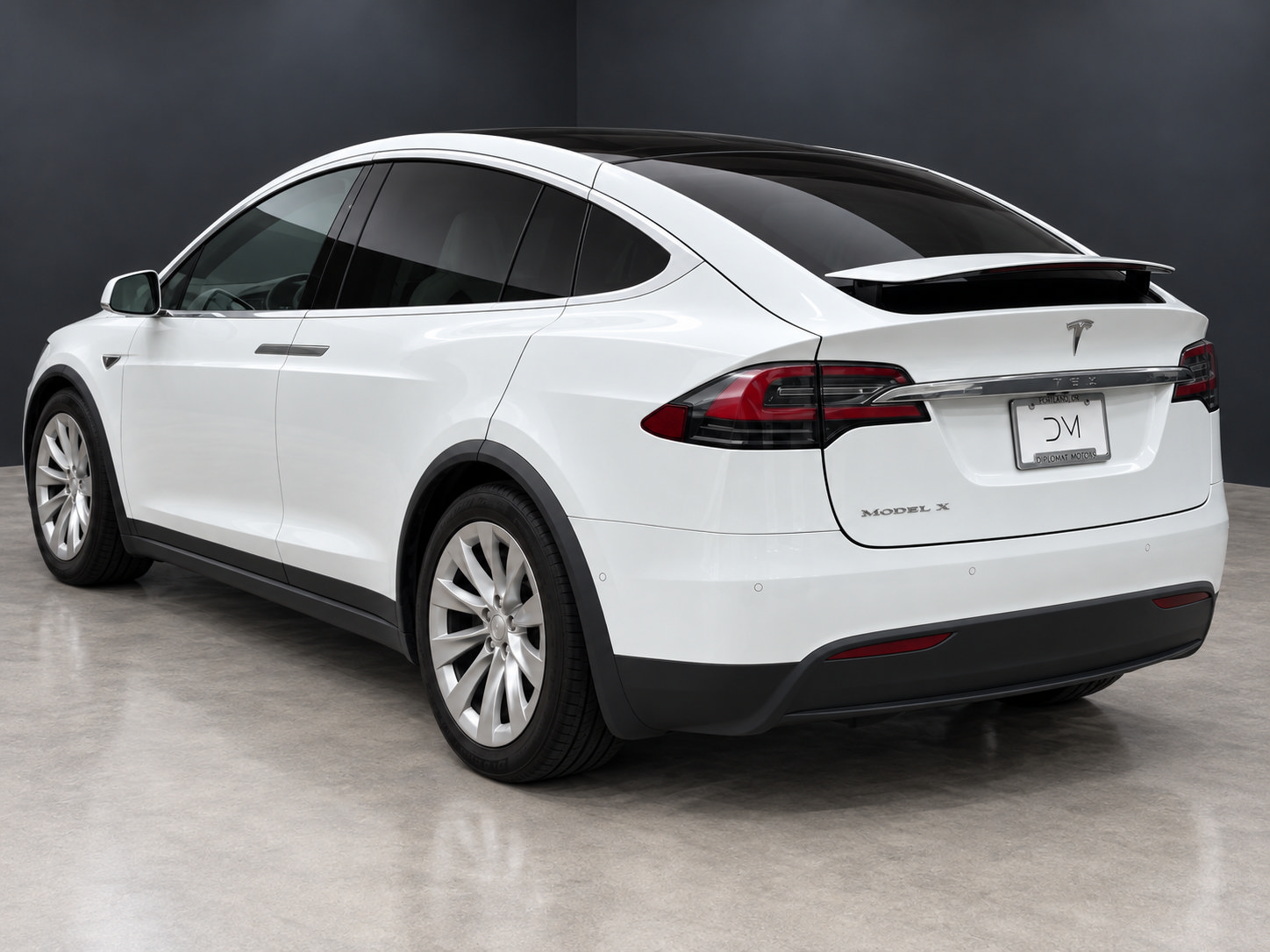 Used 2016 Tesla Model X 60D AWD/4WD image 5
