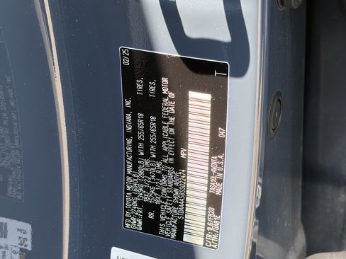 Certified 2025 Toyota Grand Highlander FWD image 9