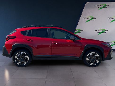 Used 2024 Subaru Crosstrek 2.5i Limited w/ Crosstrek Mirror Package AWD/4WD image 10