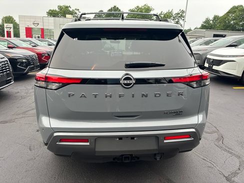 New 2026 Nissan Pathfinder Platinum AWD/4WD image 6