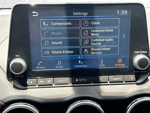 Used 2024 Nissan Sentra SR w/ SR Premium Package FWD image 31
