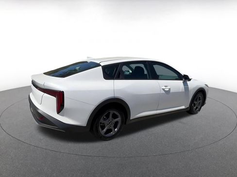 Used 2025 Kia K4 FWD image 14