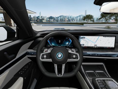 New 2026 BMW 750e xDrive AWD/4WD image 13