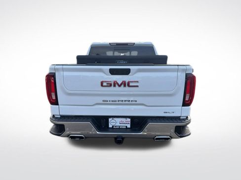 Used 2022 GMC Sierra 1500 SLT w/ SLT Convenience Package AWD/4WD image 4